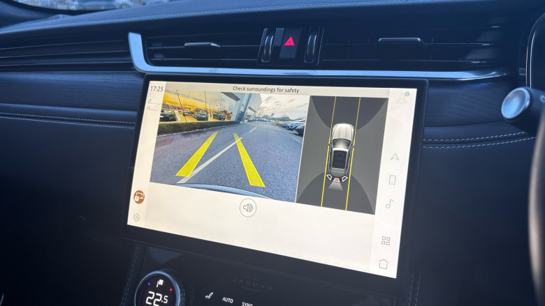 Jaguar F-Pace 2.0 D200 R-Dynamic HSE Black 5dr Auto AWD Diesel Estate